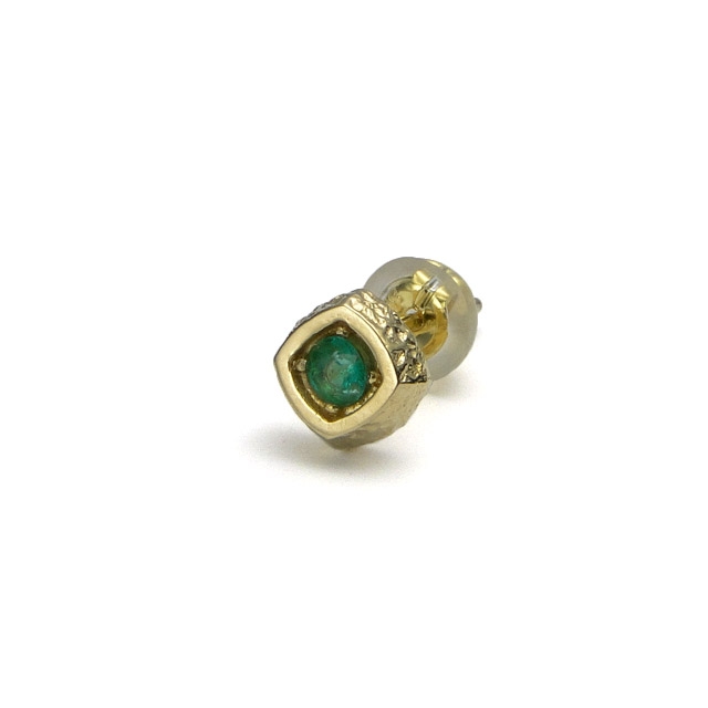 ストライクジュエル スタッド ピアス/K18/エメラルド Pierce Velvet